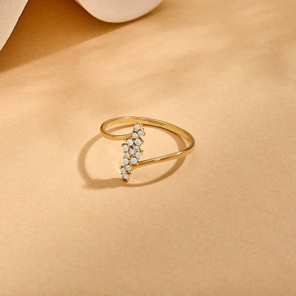 Diamond Snowflake Cluster Ring in Gold