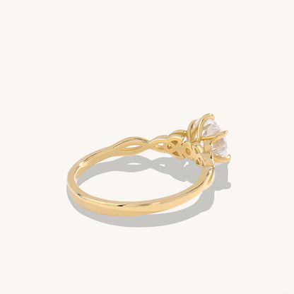 Diamond Solitaire Celtic Knot Engagement Ring in Gold