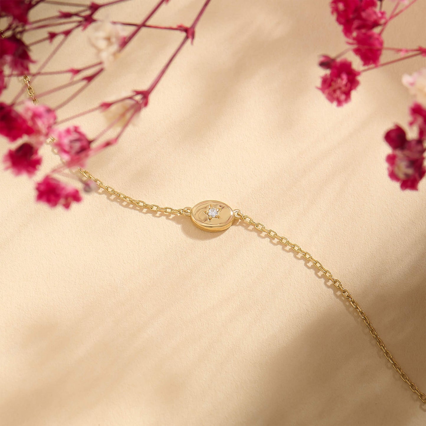 Diamond Star Bracelet in Gold