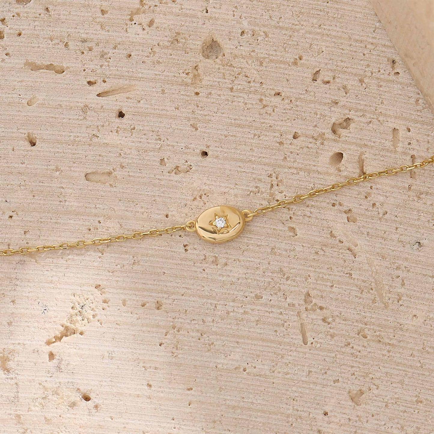 Diamond Star Bracelet in Gold
