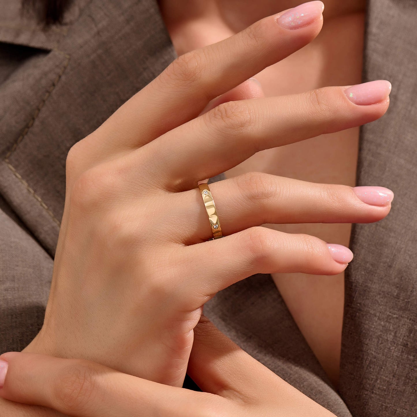 Diamond Starburst Band Ring in Gold