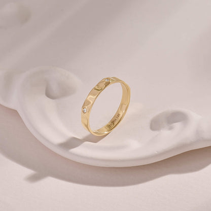 Diamond Starburst Band Ring in Gold