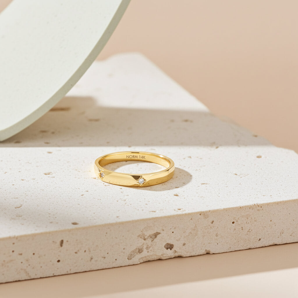 Diamond Starburst Band Ring in Gold