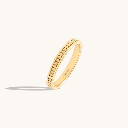 Dot Band Ring in Gold