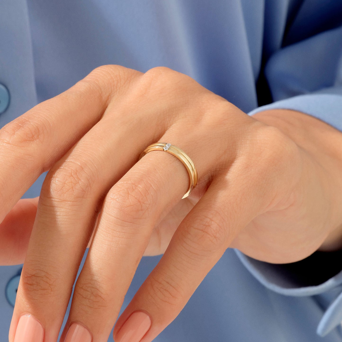 Dot Wedding Band Ring in Gold