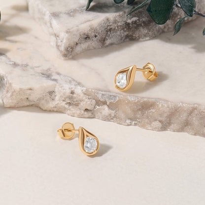 Droplet Stud Earrings in Gold