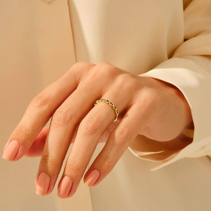 Emerald Art Deco Wedding Band Ring in Gold