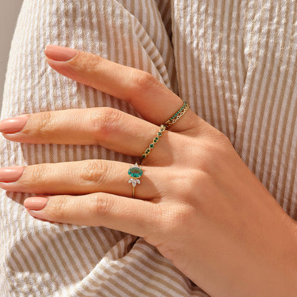 Emerald Art Deco Wedding Band Ring in Gold