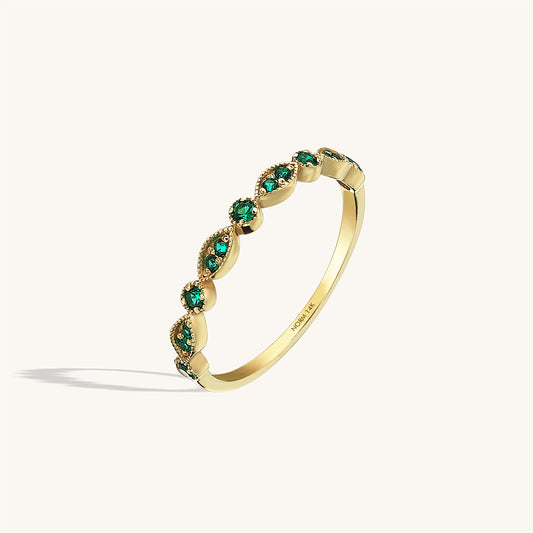 Emerald Art Deco Wedding Band Ring in Gold