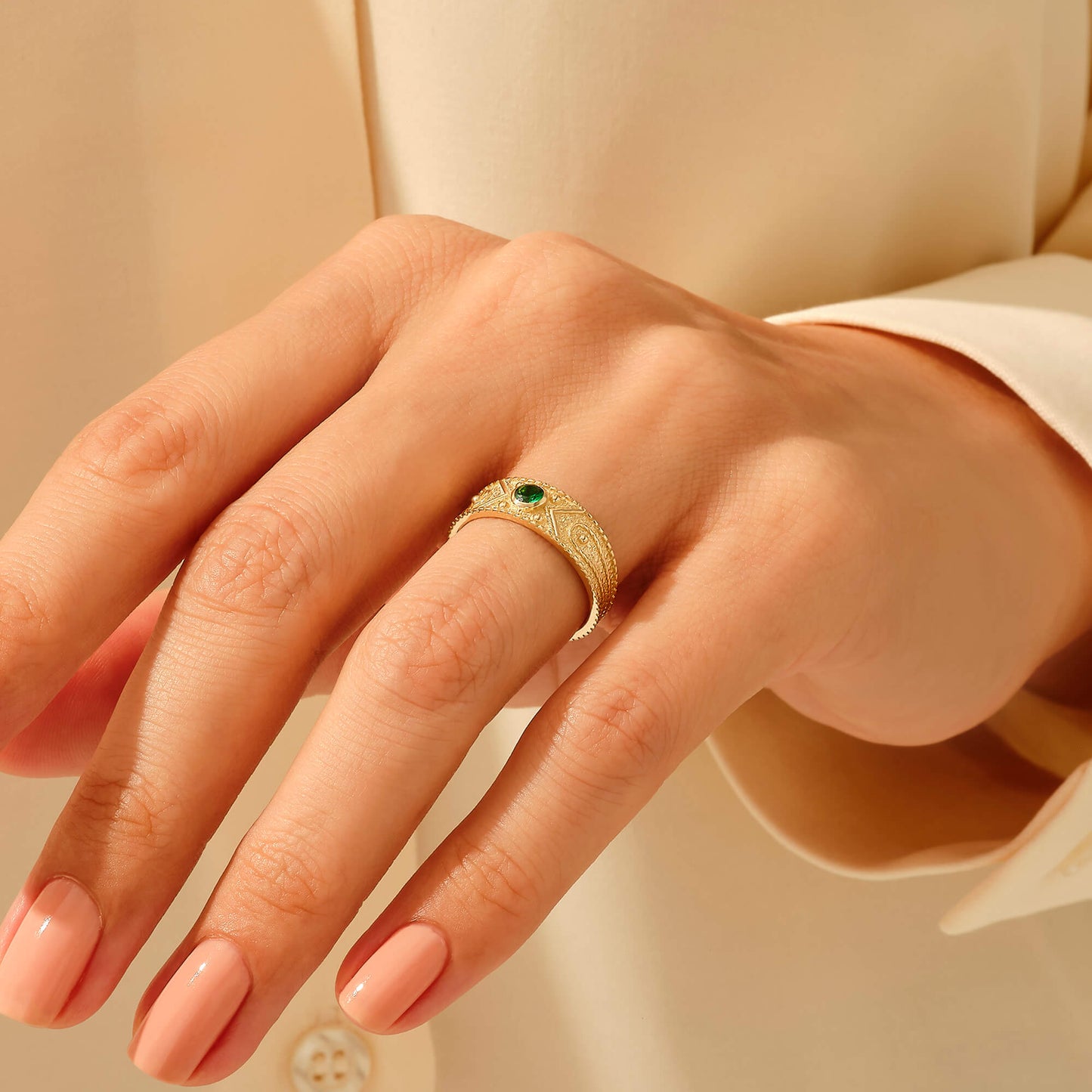 Emerald Byzantine Ring in Gold