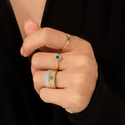 Emerald Byzantine Ring in Gold