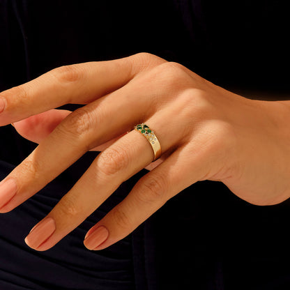Emerald Cluster Band Ring in Gold