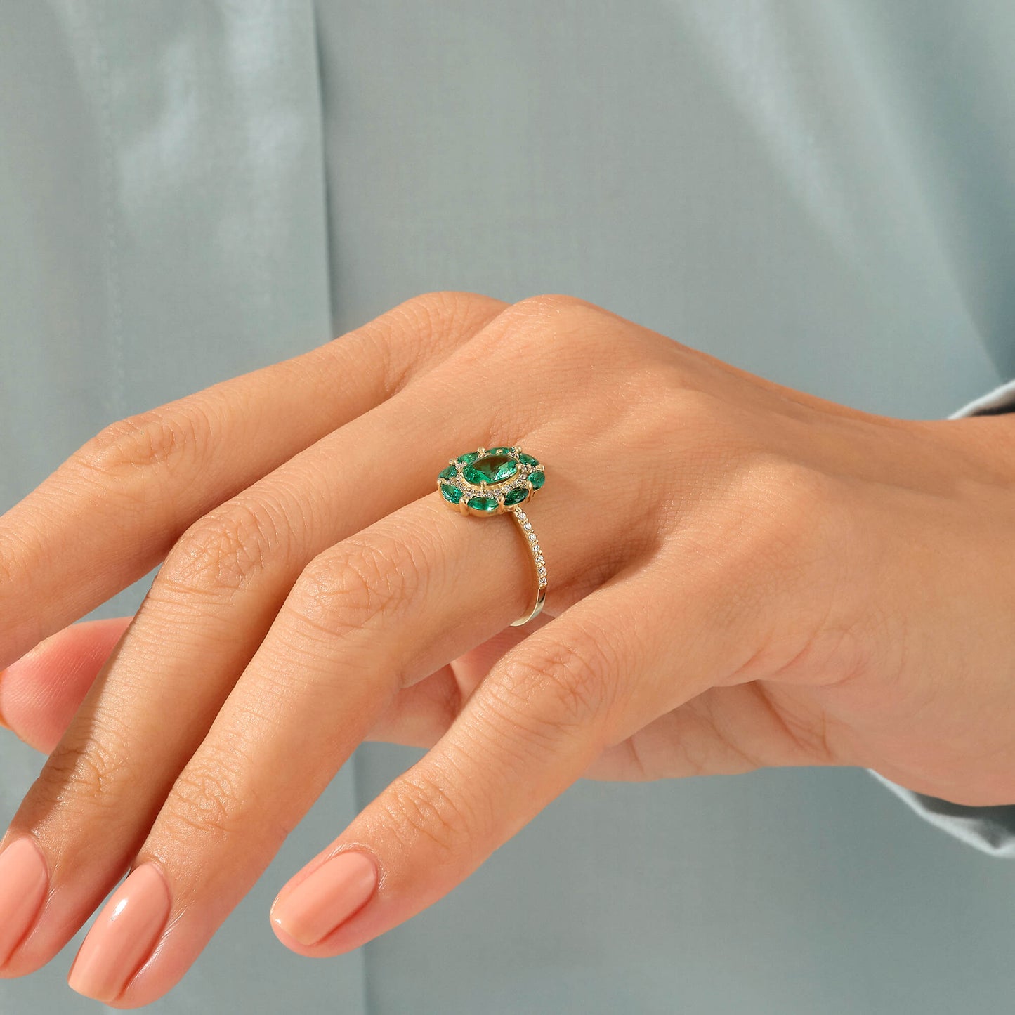 Emerald Floral Ring in Gold