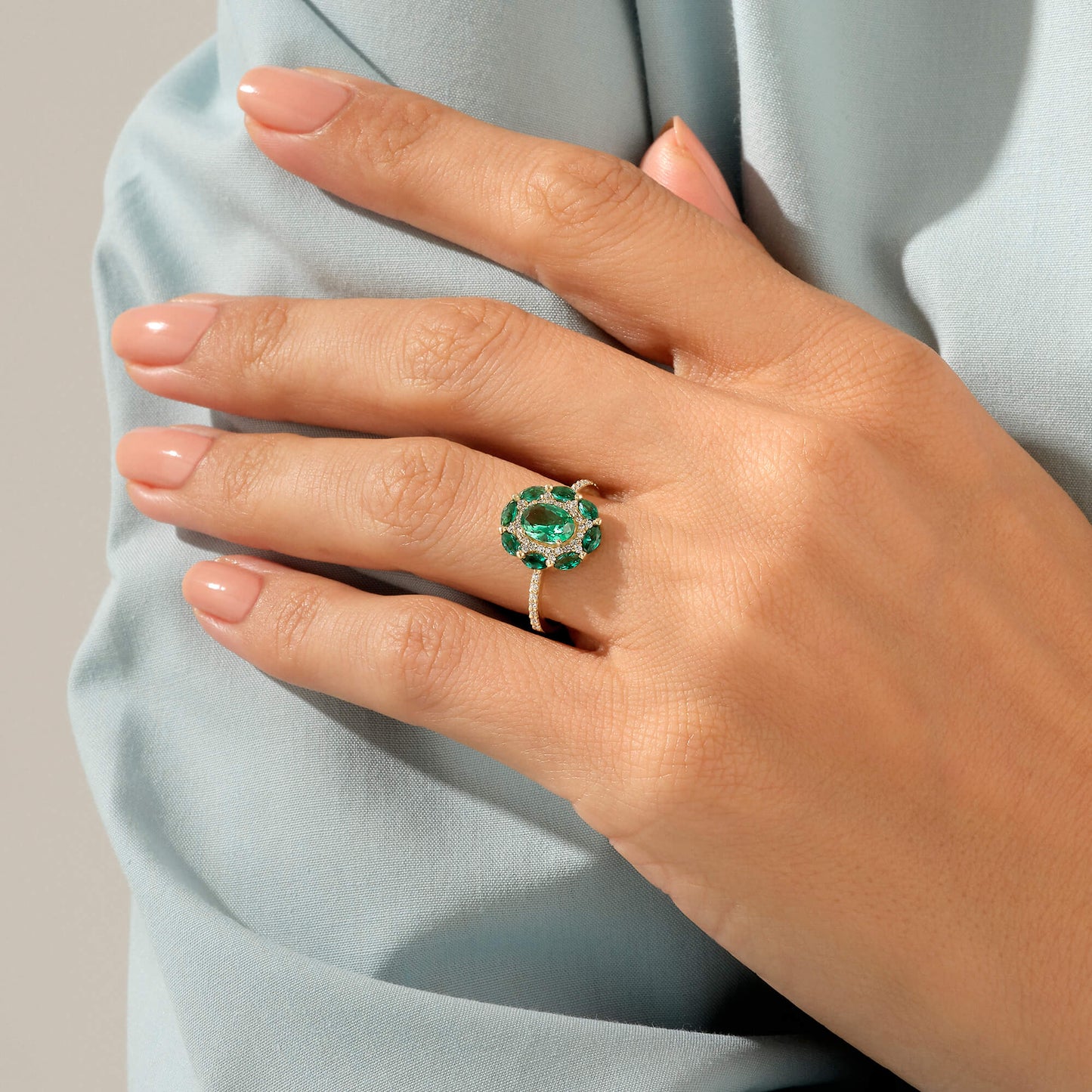 Emerald Floral Ring in Gold