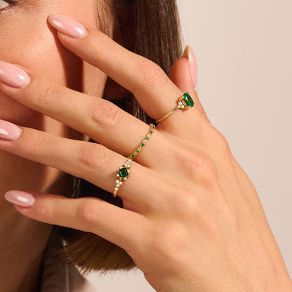 Emerald Seashell Eternity Ring in Gold