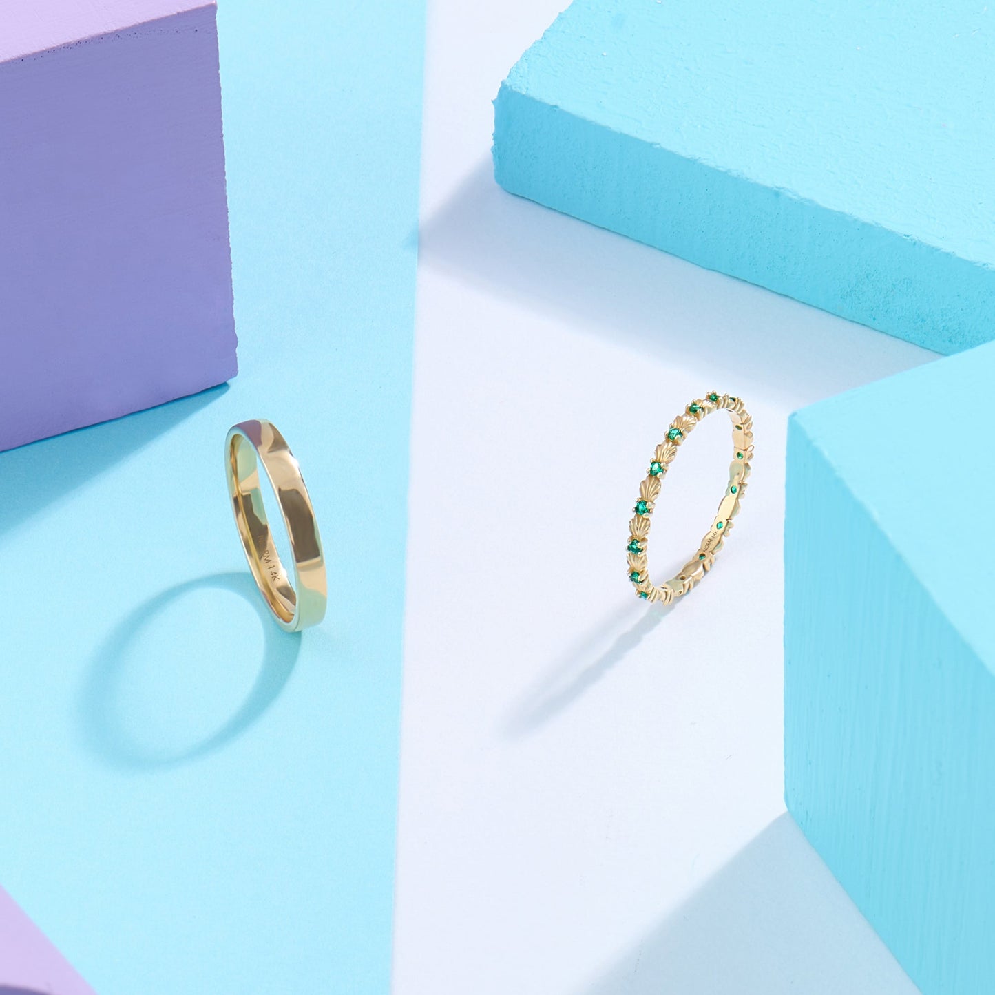 Emerald Seashell Eternity Ring in Gold