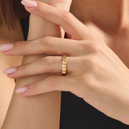 Eternal Square Wedding Band in Gold