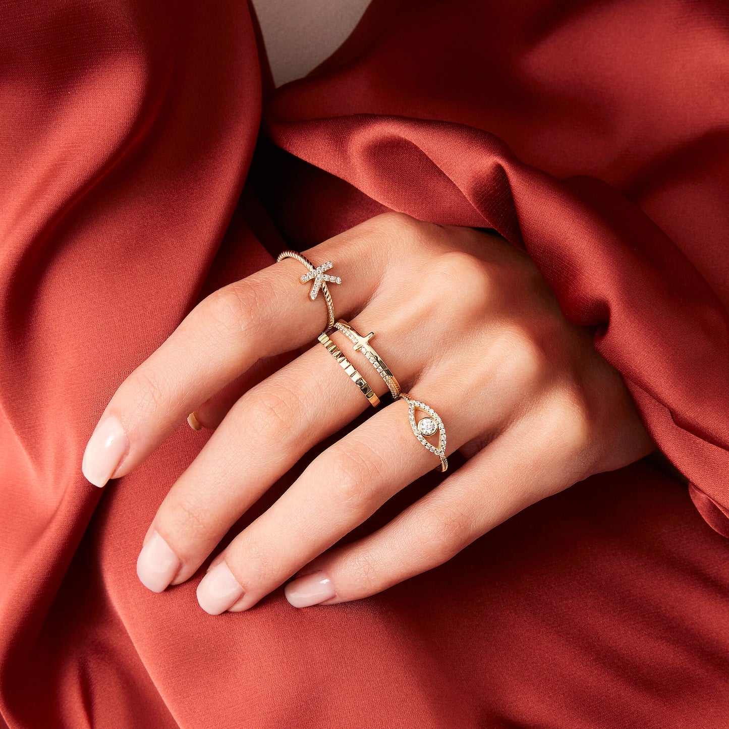 Evil Eye Ring in Gold