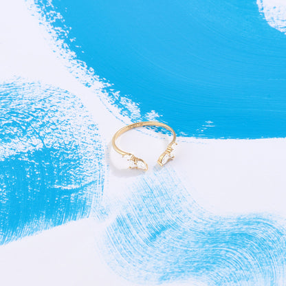 Floral Open Curve Ring in Gold