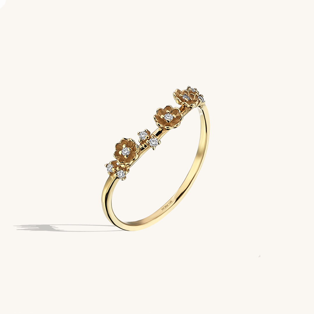 Flower Curved Ring in Gold