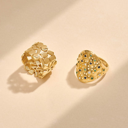 Geometric Cigar Band Ring in Gold