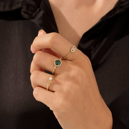 Heart Infinity Round Solitaire Ring in Gold