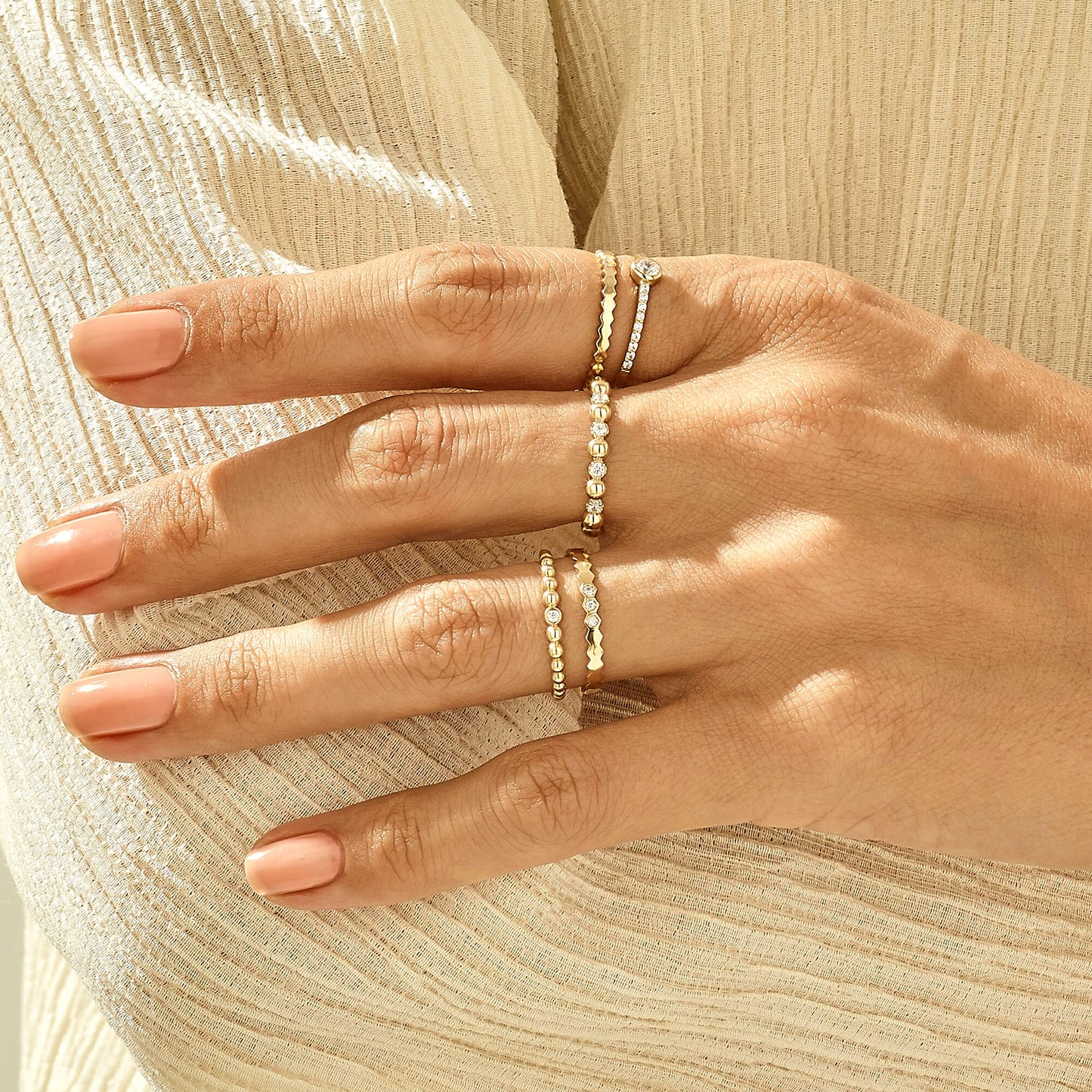 Hexagon Band Ring in Gold