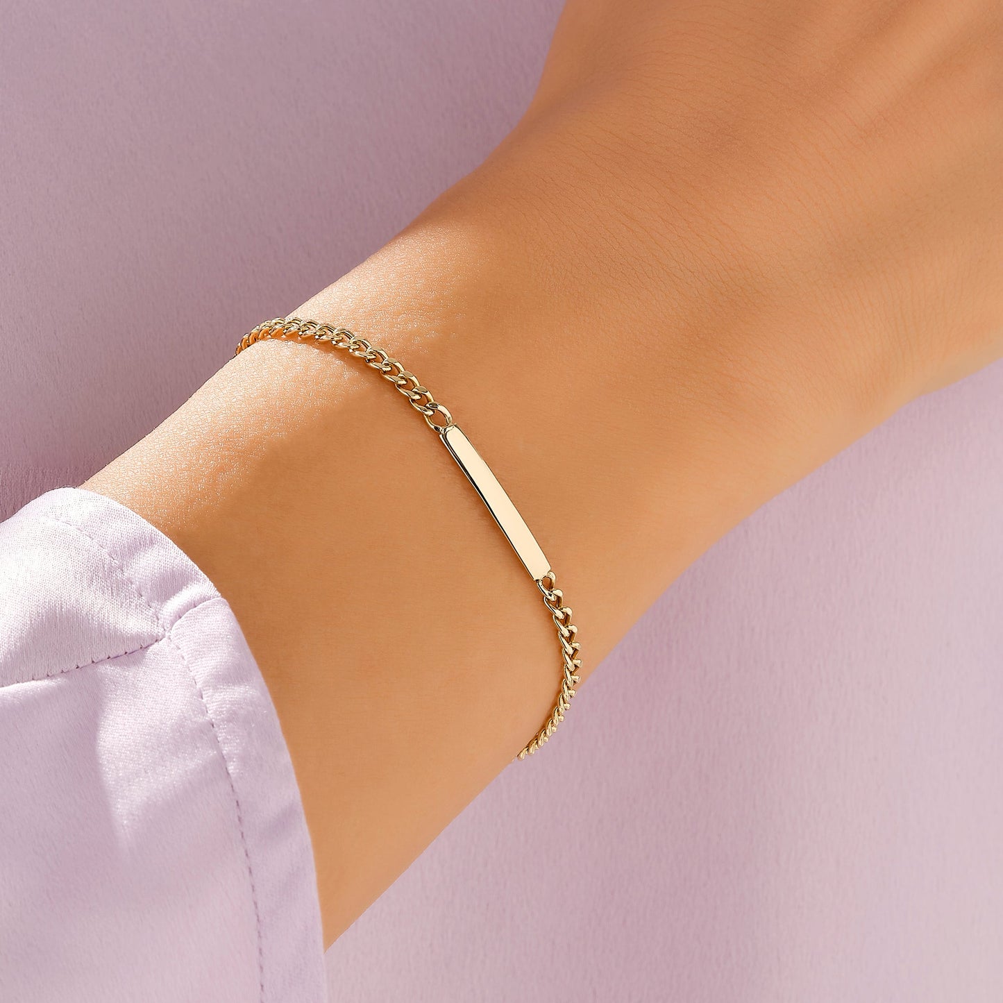Personalized ID Bracelet in Gold
