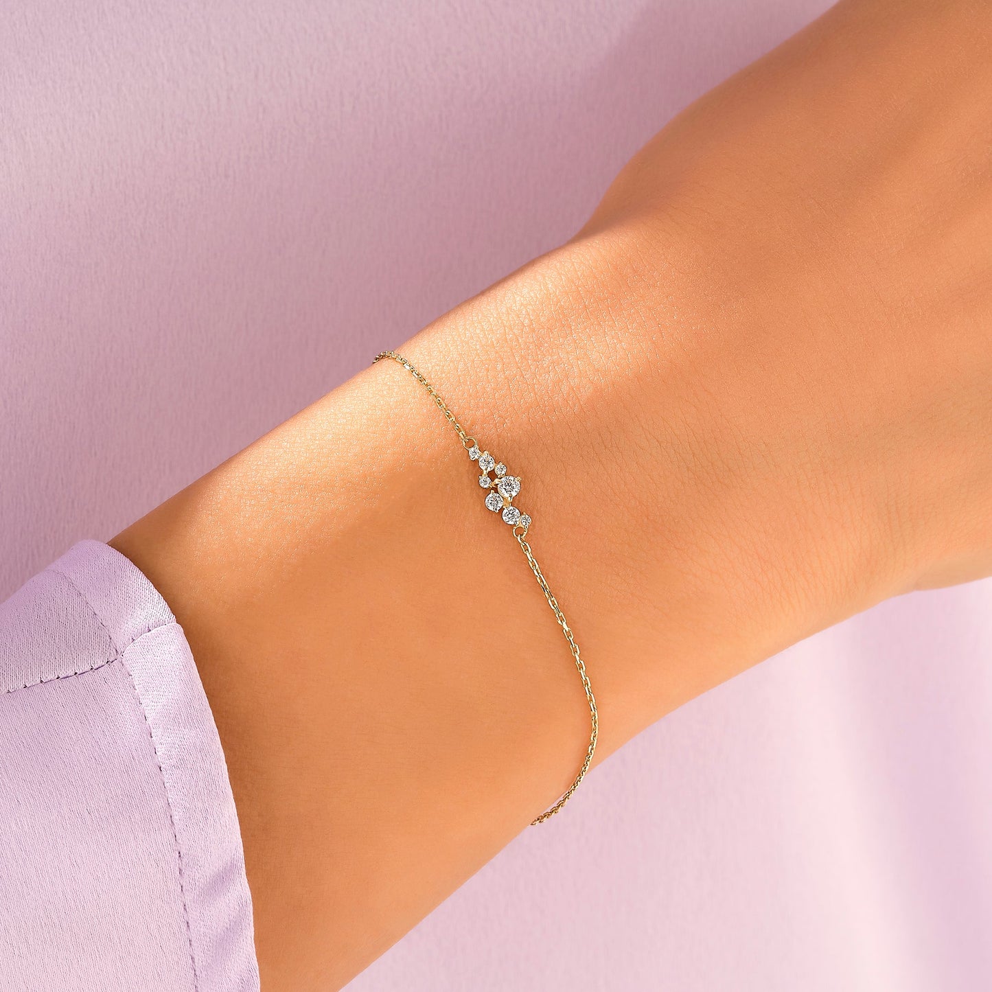 Iconic Cluster Bracelet in Gold