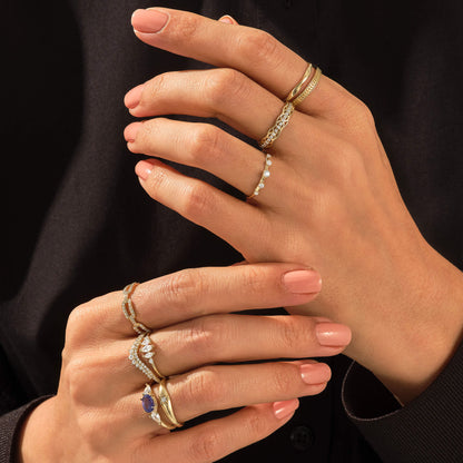 Iconic Diamond Star Signet Ring in Gold