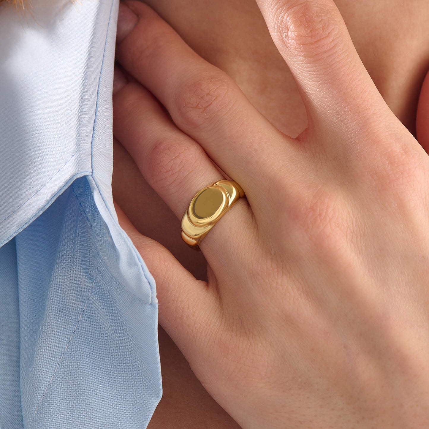 Iconic Oval Signet Ring - Gold Vermeil