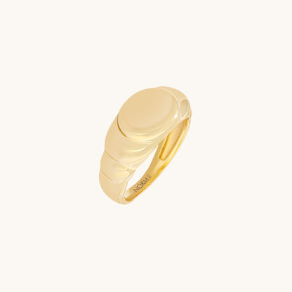 Iconic Oval Signet Ring - Gold Vermeil