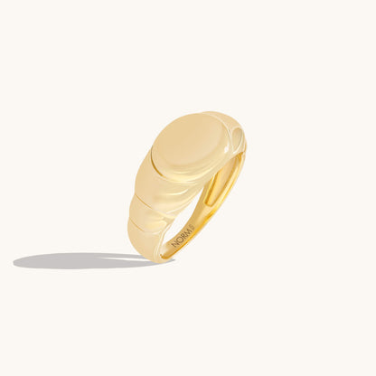 Iconic Oval Signet Ring - Gold Vermeil