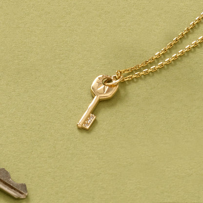Key Necklace in Gold