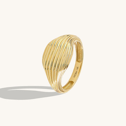 Linear Square Signet Ring in Gold