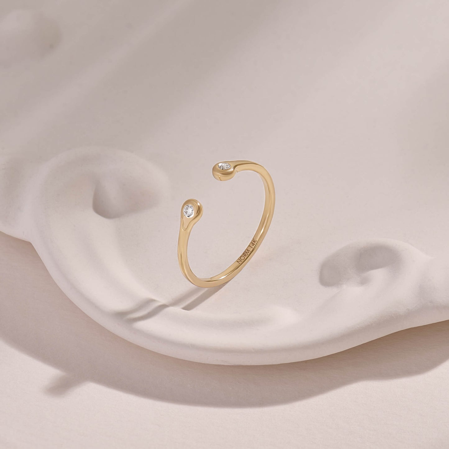 Lab-Grown Diamond Open Ring in Gold