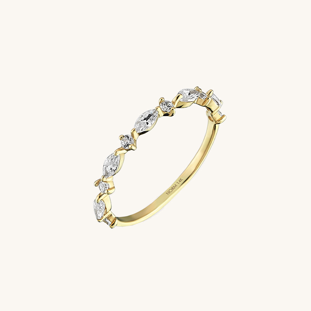 Lab-Grown Diamond Marquise Band Ring in Gold