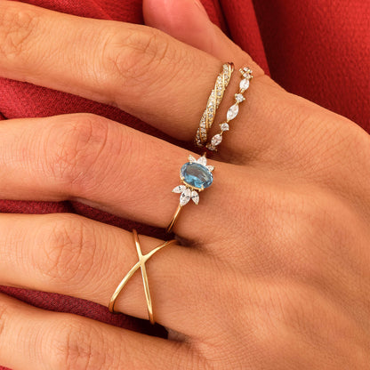 Lab-Grown Diamond Marquise Band Ring in Gold