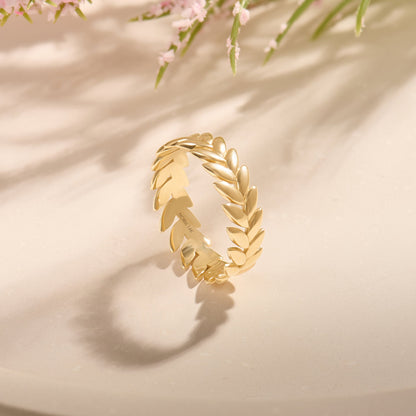 Laurel Wreath Band Ring in Gold