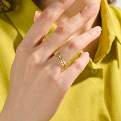 Laurel Wreath Band Ring in Gold