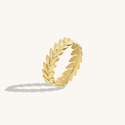 Laurel Wreath Band Ring in Gold
