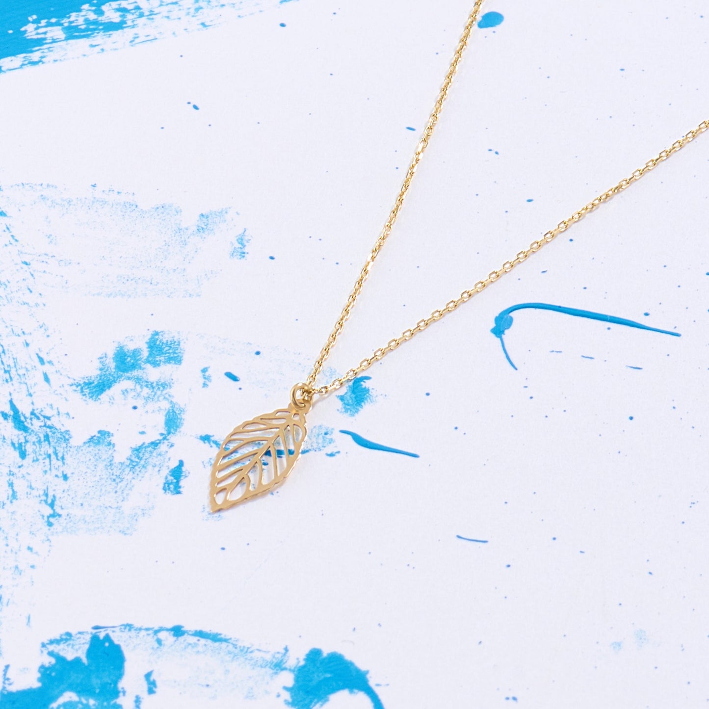 Leaf Necklace in Gold