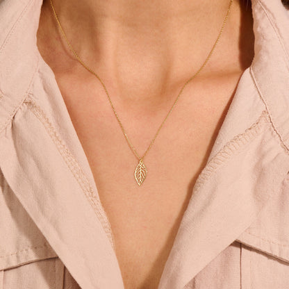 Leaf Necklace in Gold