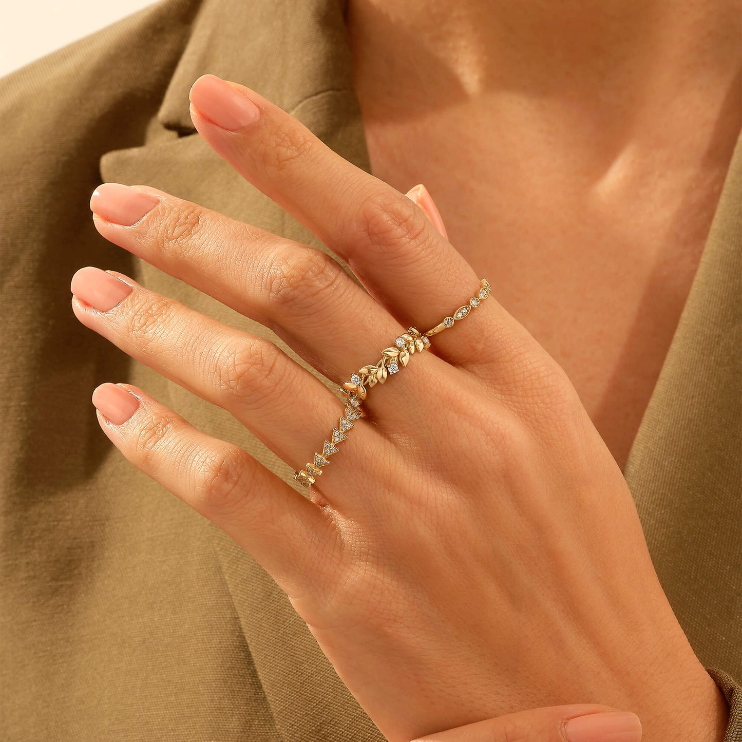 Leaf Pave Ring in Gold