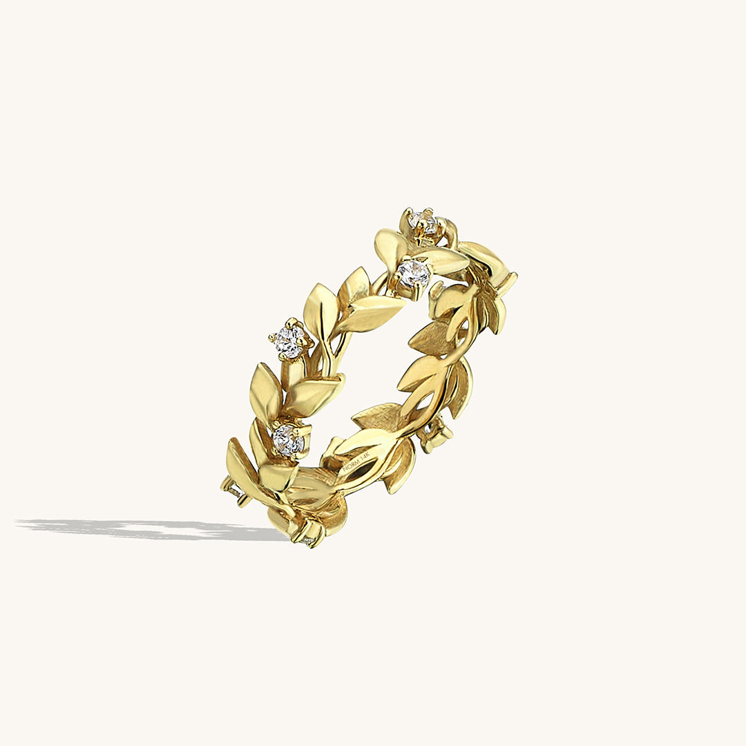 Leaf Pave Ring in Gold