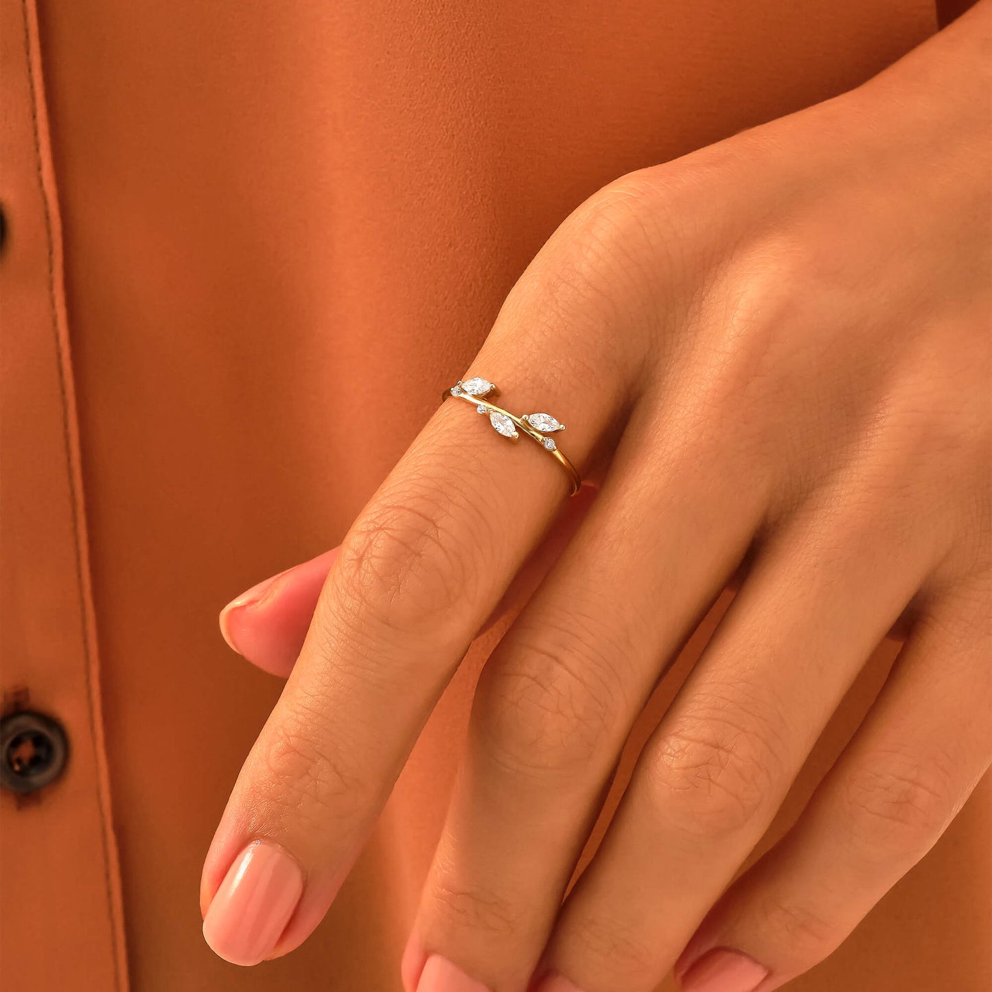 Diamond Leaf Ring in Gold