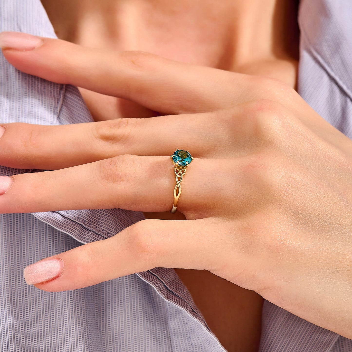 London Blue Topaz Celtic Knot Ring in Gold