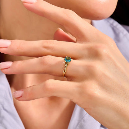 London Blue Topaz Celtic Knot Ring in Gold