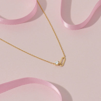Loop Necklace in Gold