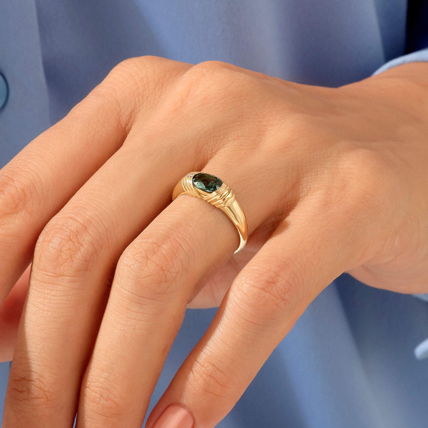 Majestic Alexandrite Ring in Gold